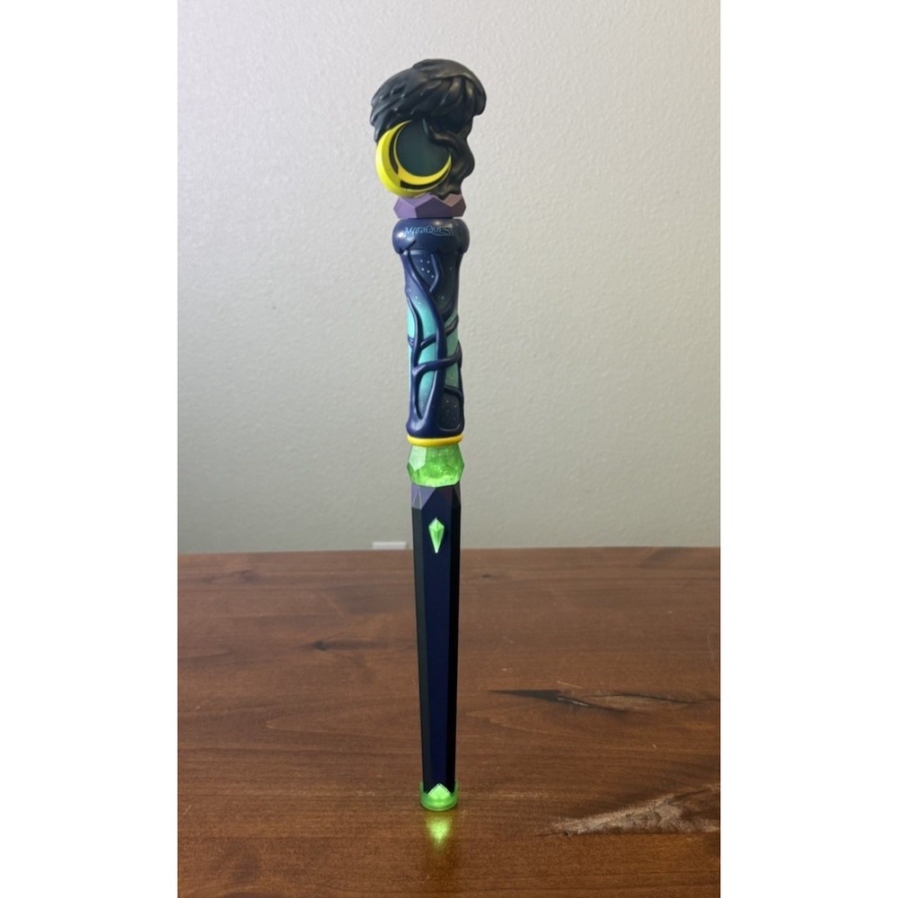 MagiQuest Magic Quest Great Wolf Lodge Wand Blue Green Moon Light Up